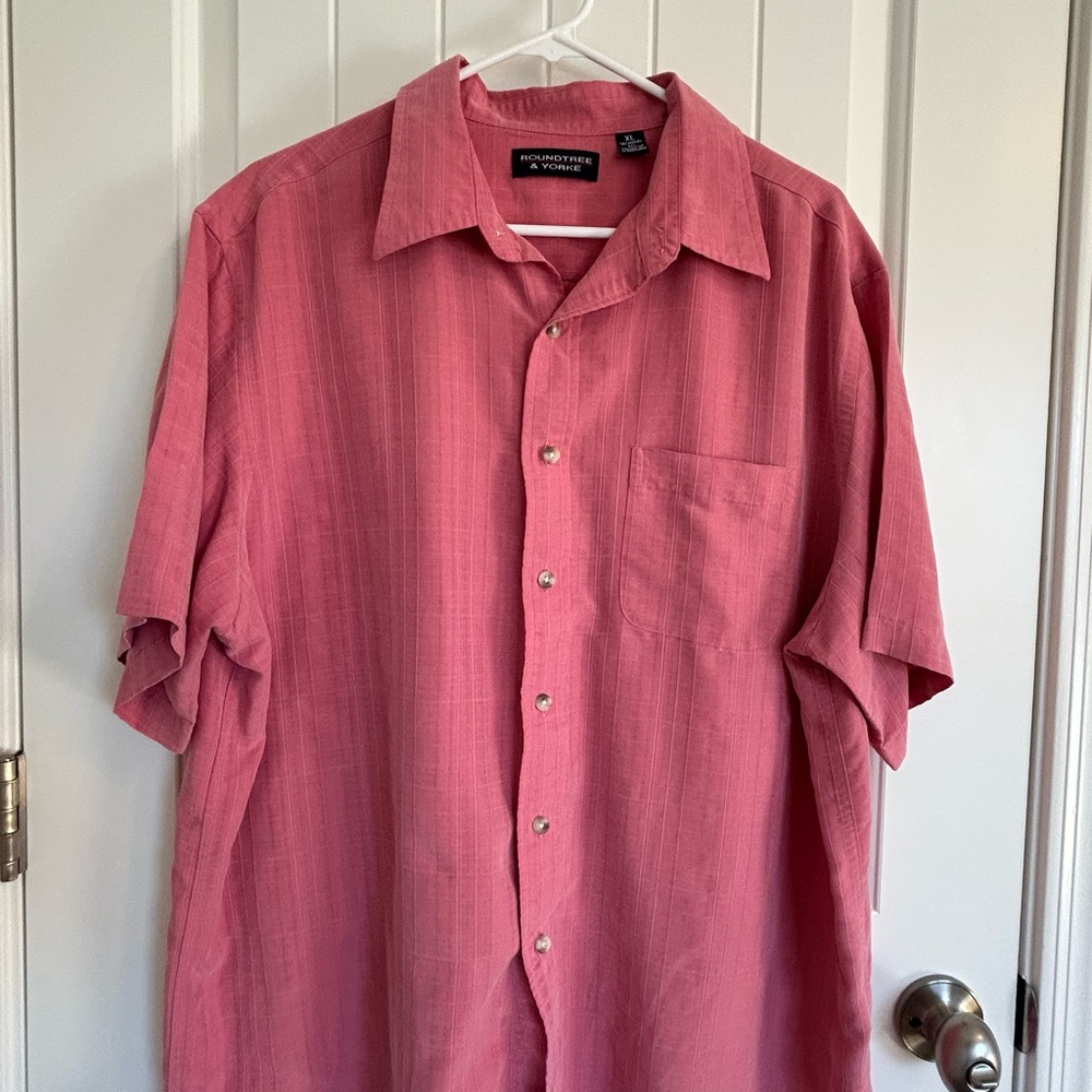 Roundtree & Yorke Casual Pink Button Down Shirt